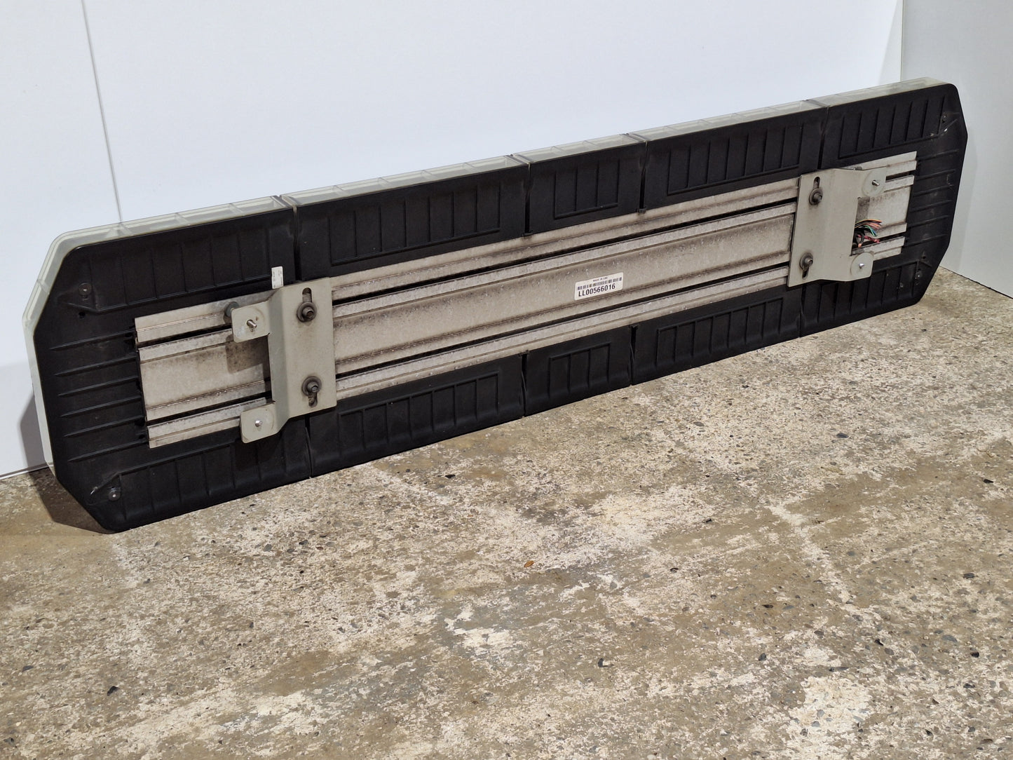 Code 3 Defender 134cm