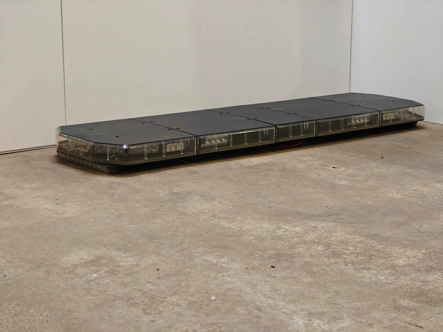 Code 3 Defender 134cm (dual colour)