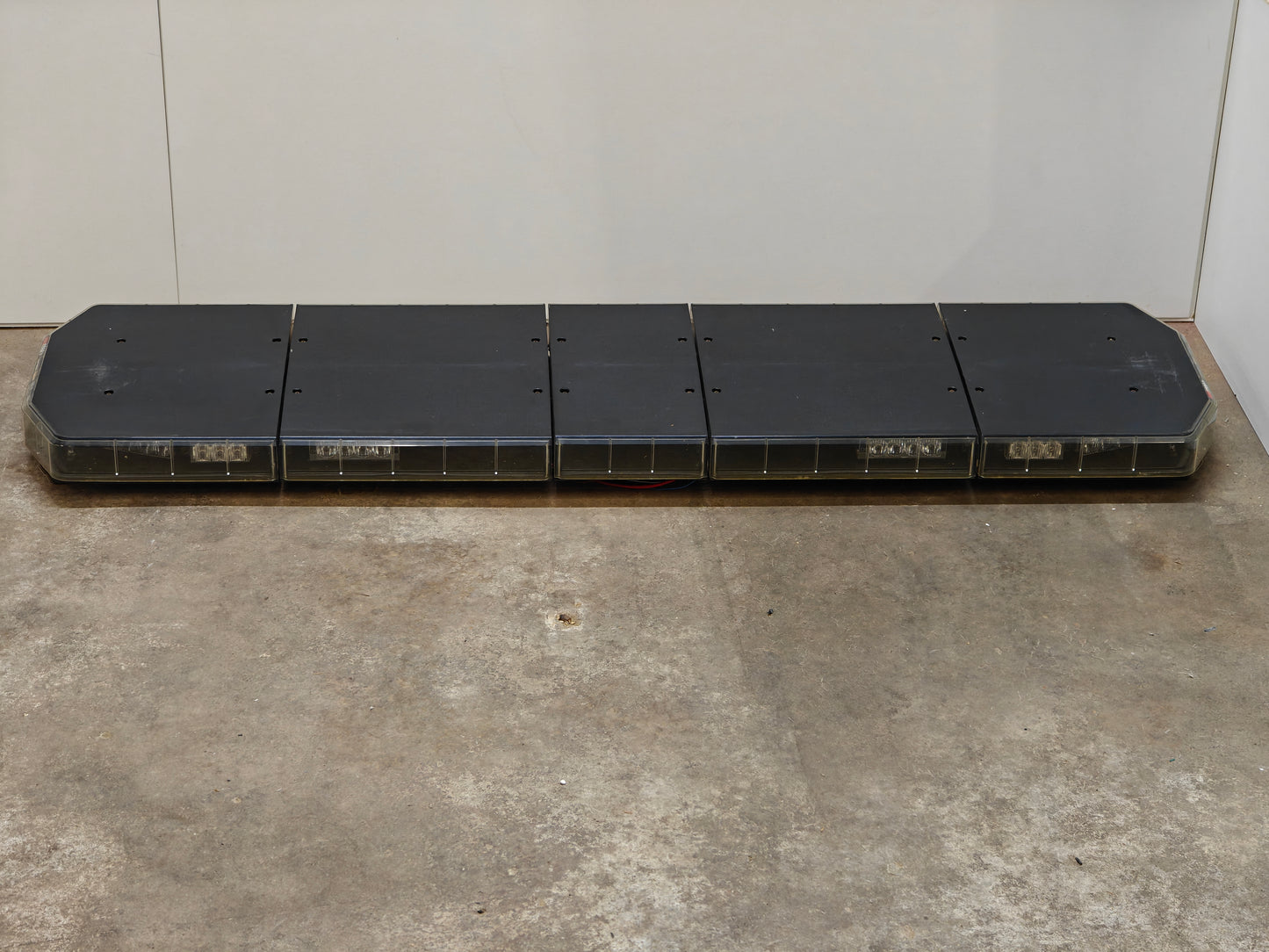 Code 3 Defender 134cm (dual colour)