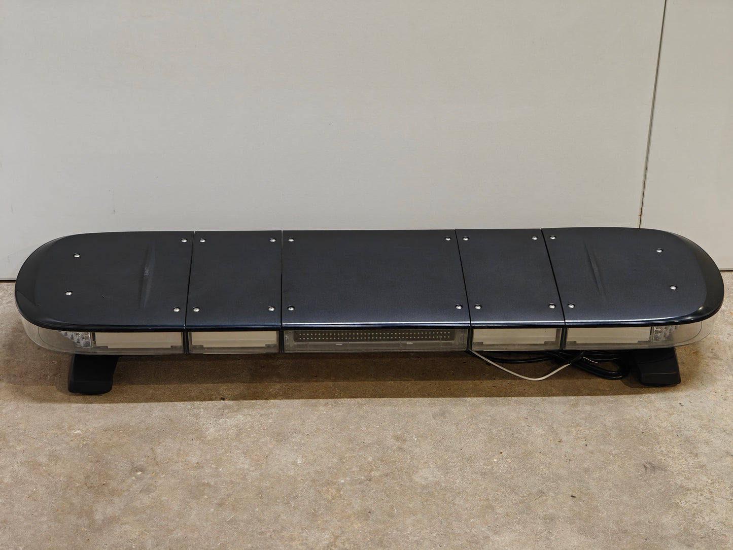 Axixtech Aegis 121cm