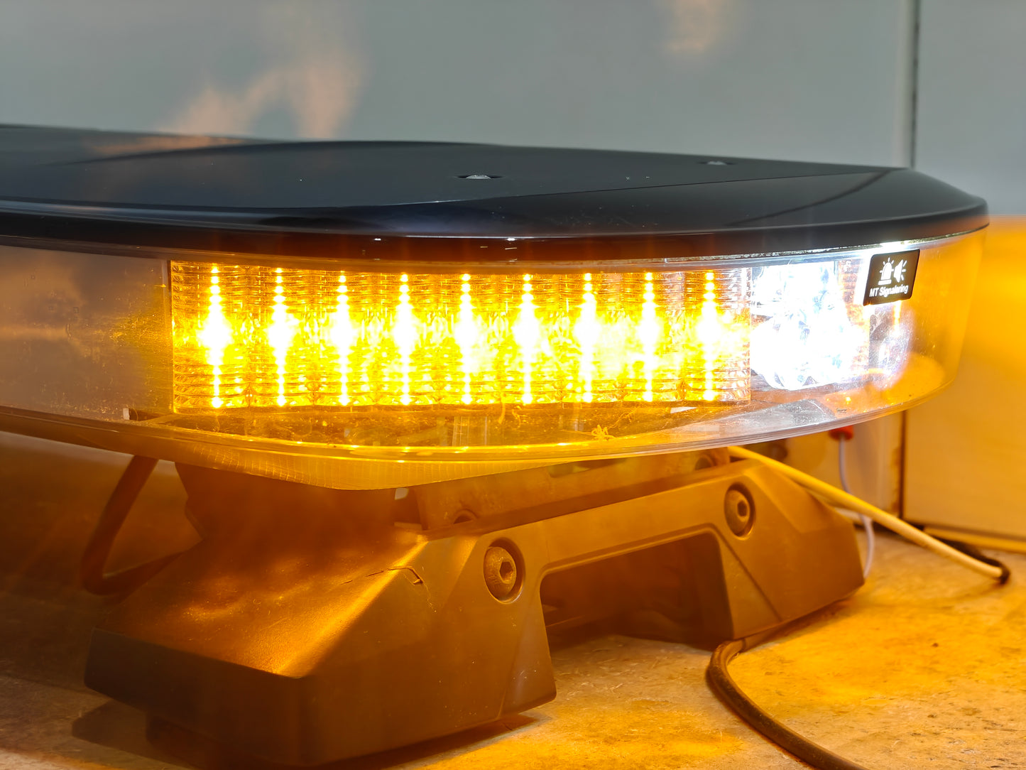Axixtech Aegis 121cm