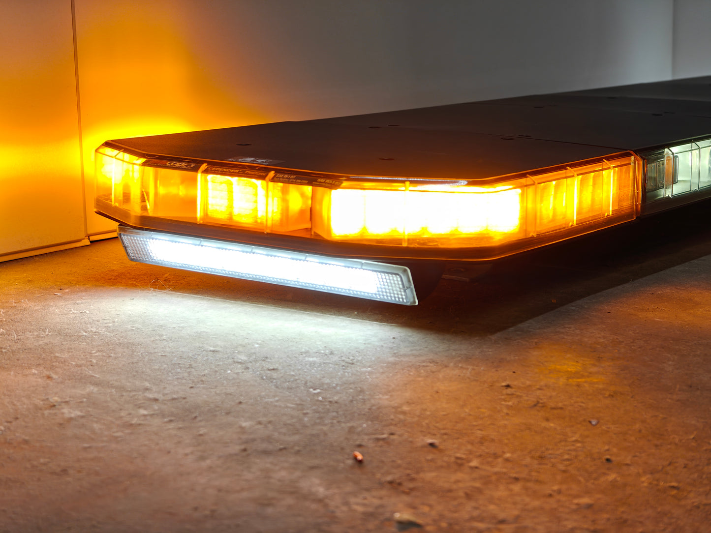 Code 3 Defender 134cm