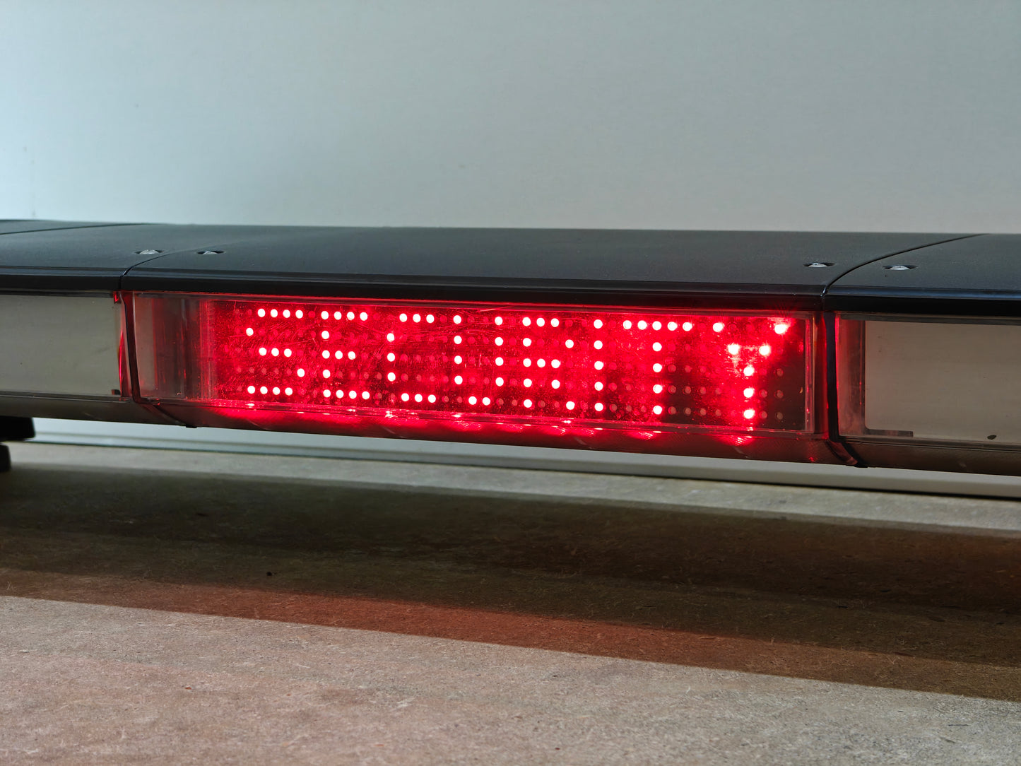 Axixtech Aegis 121cm
