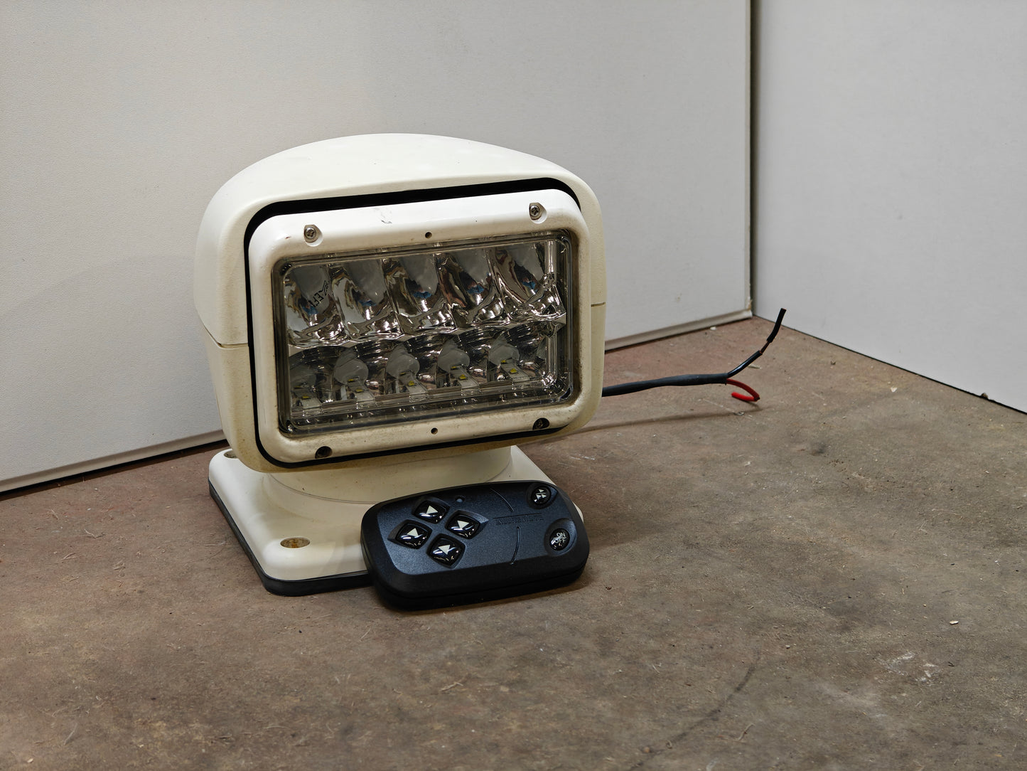 Zoeklamp LED draadloos 12v