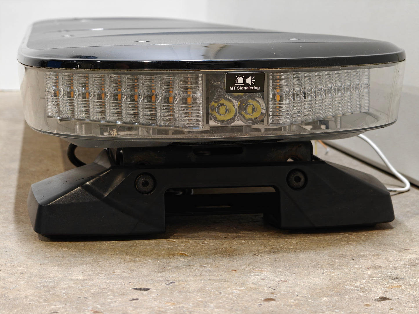 Axixtech Aegis 121cm