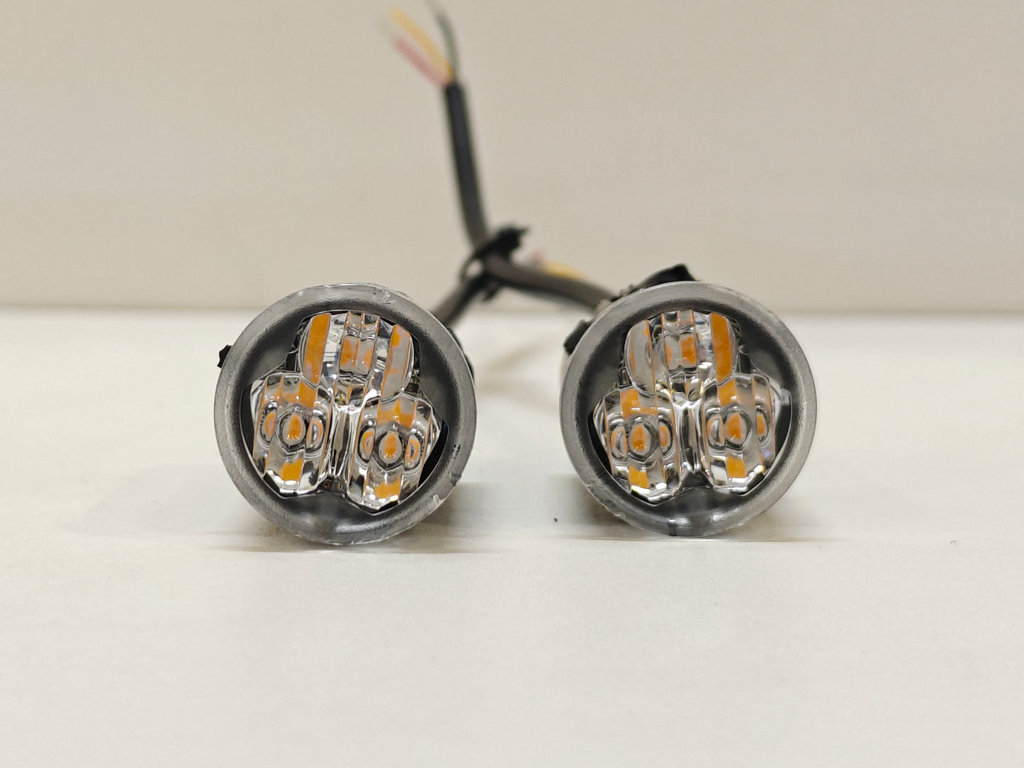 Axixtech UR03 led flitser set (amber)